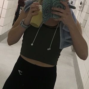 Forever 21 Tops - Forever 21 Crop top Forever 21 Tops - Forever 21 Crop top